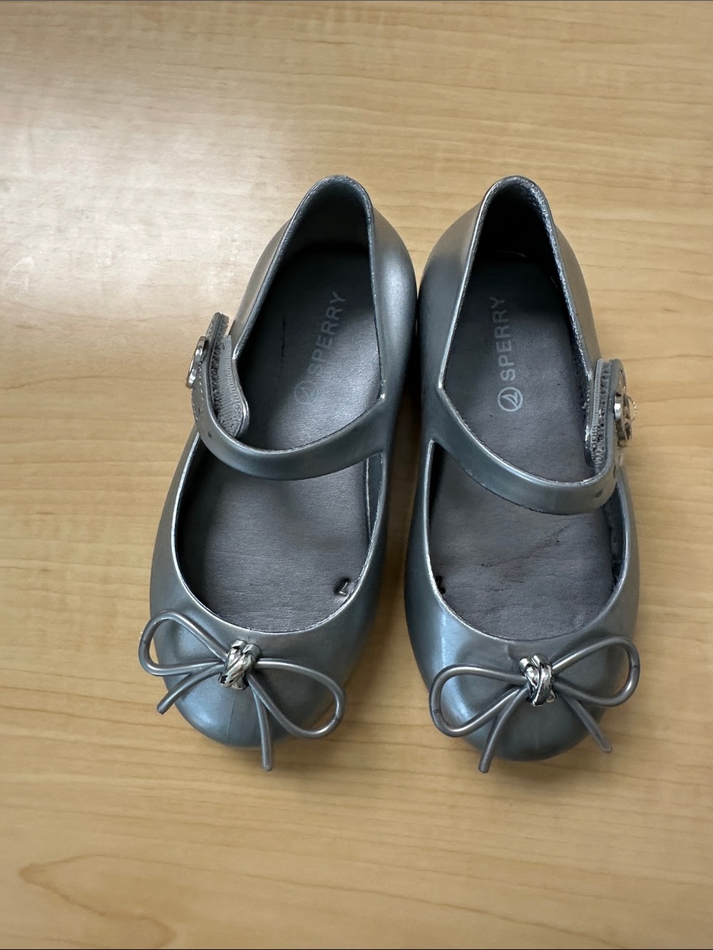 Sperry Girls Silver Mary Jane Ballet Flats with Bow